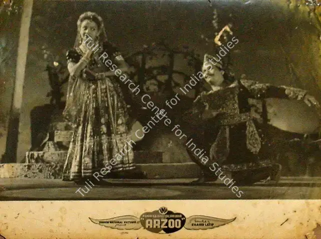 Lateef, Shahid (Director), Arzoo, 1950 | Lobby Card | CinemaEducation | 00809657