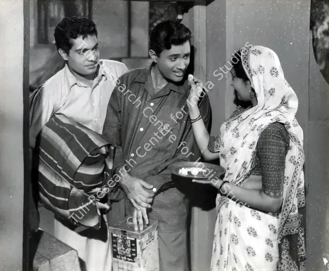 Kale, G (Cinematographer), Ek Ke Baad Ek, 1960 | Photographic Still | CinemaEducation | 00885148