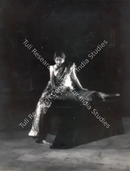 Sarpotdar, N.D. (Director), Chalta Putla, 1935 | Photographic Still | CinemaEducation | 00884605