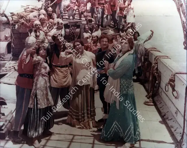 Kohli, Raj Kumar (Producer), Lootera, 1965 | Photographic Still | CinemaEducation | 00886048