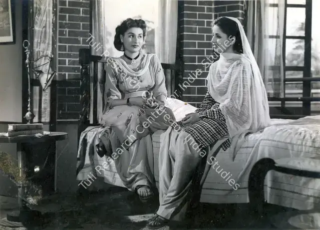 Kashyap, D.D. (Director), Naya Ghar, 1953 | Photographic Still | CinemaEducation | 00886619