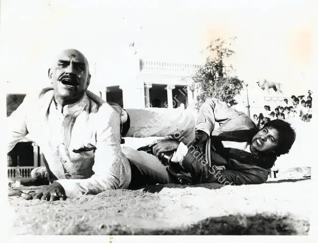 Ramanathan, S. (Producer), Gangaa Jamunaa Saraswathi, 1988 | Photographic Still | CinemaEducation | 00762306