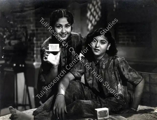 Divecha, Dwarka (Cinematographer), Shararat, 1959 | Photographic Still | CinemaEducation | 00888330