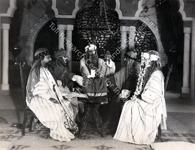 Gidwani, Moti B. (Director), Daku Ki Ladki, 1933 | Photographic Still | CinemaEducation | 00884815