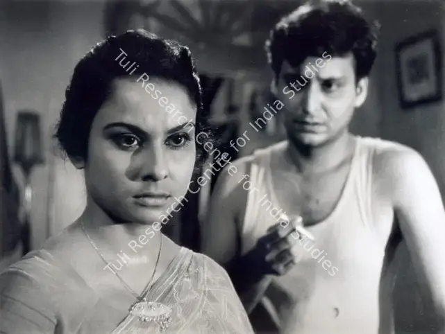 Roy, Soumendu (Cinematographer), Ka Purush Maha Purush, 1965 | Photographic Still | CinemaEducation | 00891284