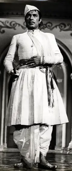 Mathur, R.D. (Cinematographer), Sunghursh, 1968 | Photographic Still | CinemaEducation | 00887660
