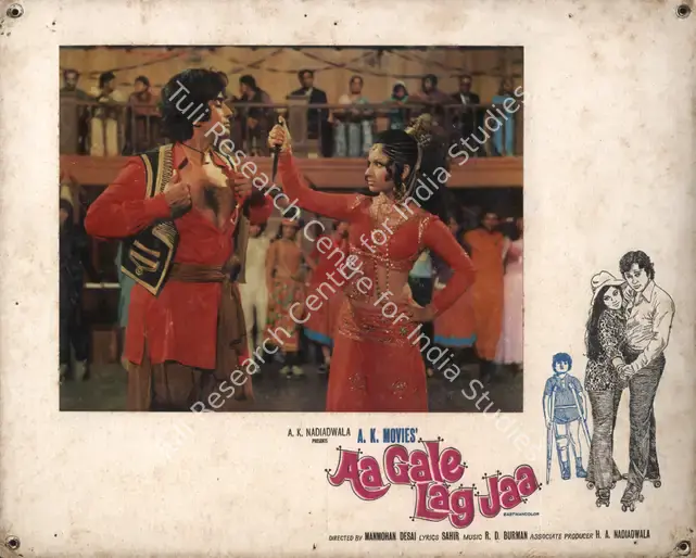 Pereira, Peter (Cinematographer), Aa Gale Lag Jaa, 1973 | Photographic Still Mounted on Lobby Card | CinemaEducation | 00764520