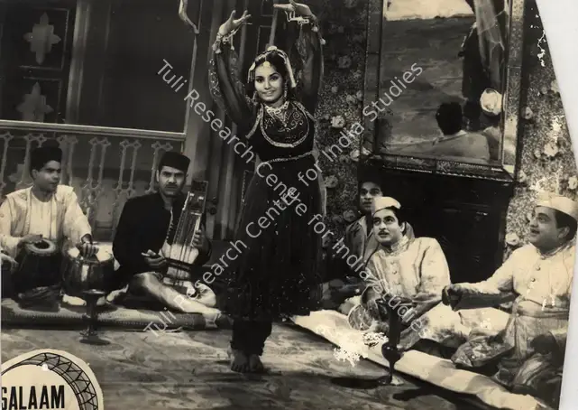Baria, N.H. (Producer), Salaam Mem Saheb, 1961 | Photographic Still | CinemaEducation | 00887821