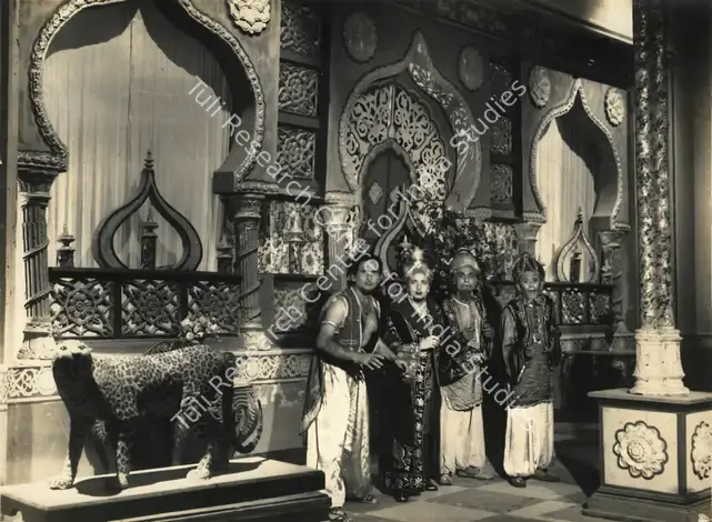 Cavas, John (Director), Baghdad Ka Jadu, 1956 | Photographic Still | CinemaEducation | 00884095
