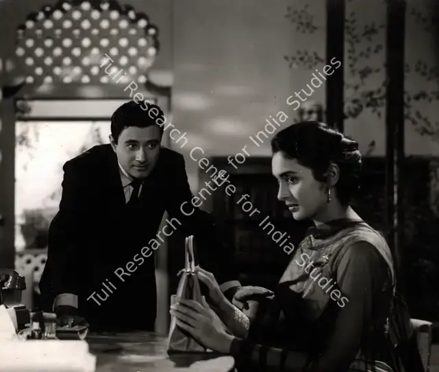 Ratra, V. (Cinematographer), Tere Ghar Ke Samne, 1963 | Photographic Still | CinemaEducation | 00887863