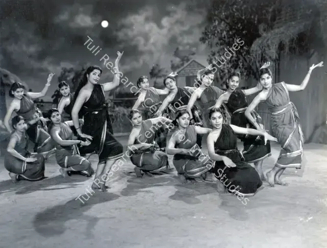 Sehgal, Kuldip (Producer), Fashion, 1957 | Photographic Still | CinemaEducation | 00885196