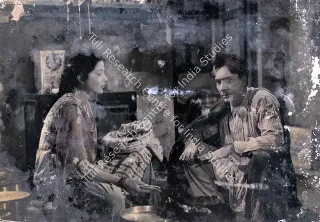 Kunkalekar, Vaikunth (Cinematographer), Garm Coat, 1955 | Photographic Still | CinemaEducation | 00885256