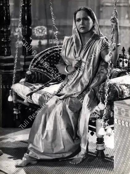 Gajjar, Bipin (Cinematographer), Patrani, 1956 | Photographic Still | CinemaEducation | 00886976