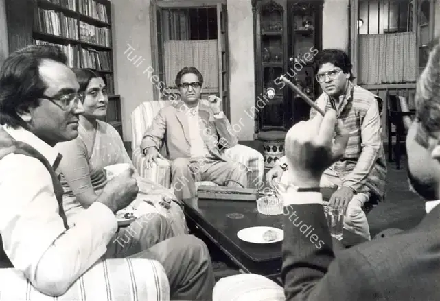 Malik, Ravi (Cinematographer), Ganashatru, 1990 | Photographic Still | CinemaEducation | 00891122
