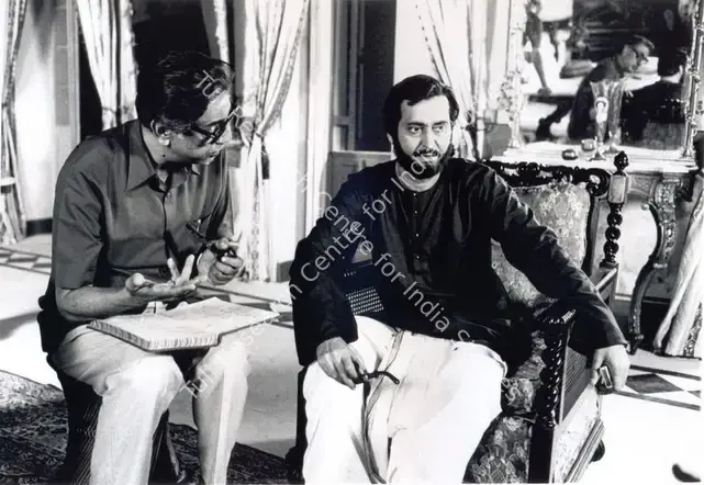 Ghosh, Nemai (Still Photographer), Ghare Baire, 1985 | Working Still | CinemaEducation | 00891567