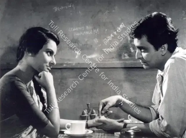Roy, Soumendu (Cinematographer), Ka Purush Maha Purush, 1965 | Photographic Still | CinemaEducation | 00891288