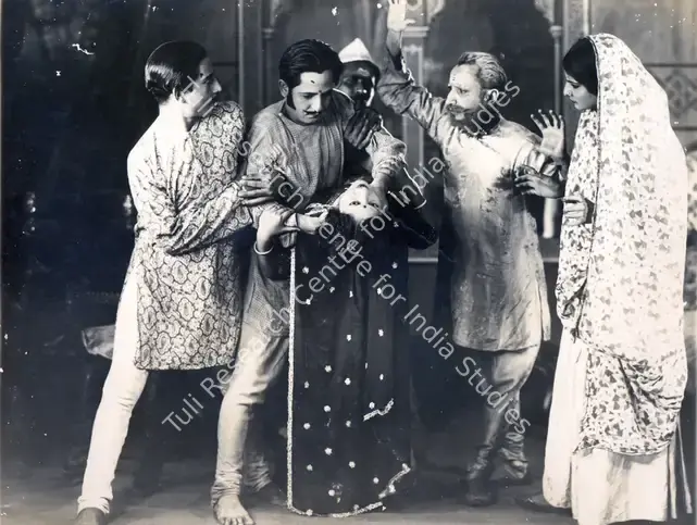 Gidwani, Moti B. (Director), Niti Vijay, 1932 | Photographic Still | CinemaEducation | 00886733