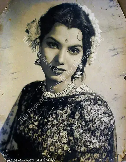 Pancholi, Dalsukh M. (Director), Aasman, 1952 | Lobby Card | CinemaEducation | 00829172