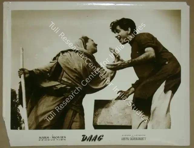 Babasaheb, V. (Cinematographer), Daag, 1952 | Lobby Card | CinemaEducation | 00811037