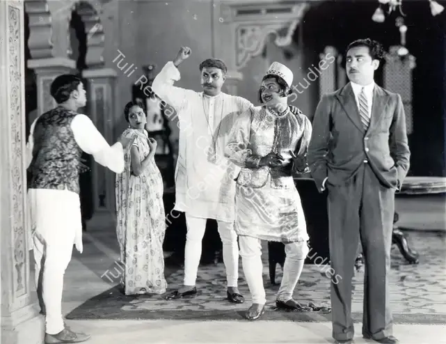 Sarpotdar, N.D. (Director), Chalta Putla, 1935 | Photographic Still | CinemaEducation | 00884600