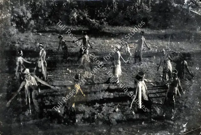 Damle, V. (Director), Gopal Krishna, 1938 | Photographic Still | CinemaEducation | 00885326