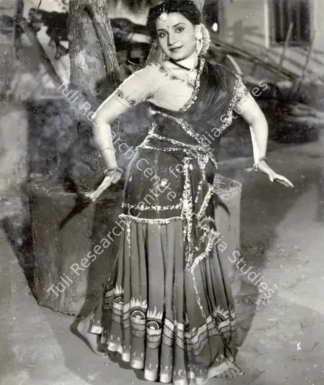 Prashad, L. (Producer), Surajmukhi, 1950 | Photographic Still | CinemaEducation | 00887662