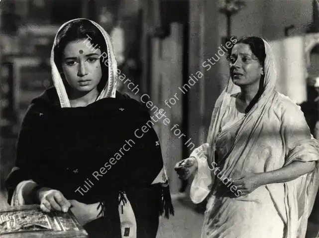Vaikunth, K. (Cinematographer), Char Diwari, 1961 | Photographic Still | CinemaEducation | 00884719