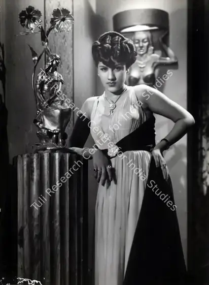 Harbans (Producer), Betaab, 1952 | Photographic Still | CinemaEducation | 00884379
