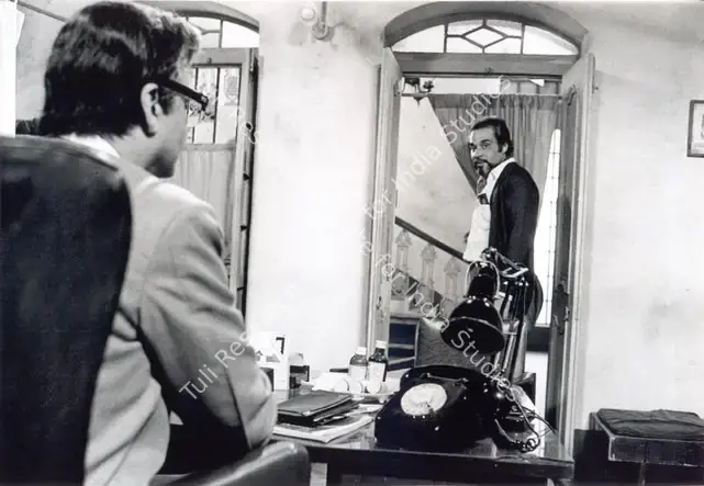 Malik, Ravi (Cinematographer), Ganashatru, 1990 | Photographic Still | CinemaEducation | 00891130