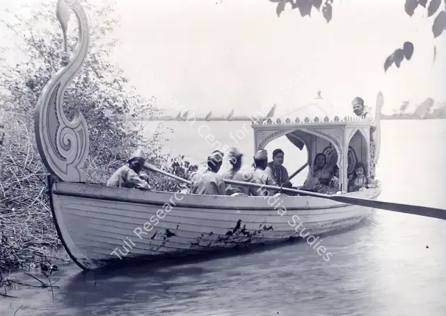 Gidwani, Moti B. (Director), Insaan Ya Shaitan, 1933 | Photographic Still | CinemaEducation | 00885573