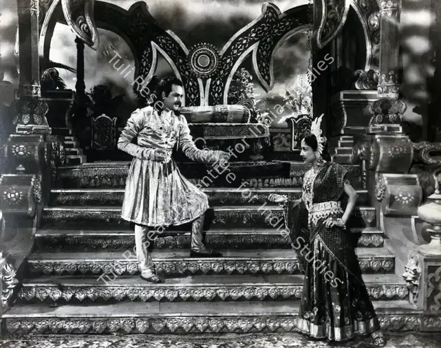 Talpade, Keshav (Director), Maya Mahal, 1949 | Photographic Still | CinemaEducation | 00886257