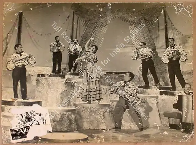 Bhagwan (Producer), Albela, 1951 | Lobby Card | CinemaEducation | 00829608