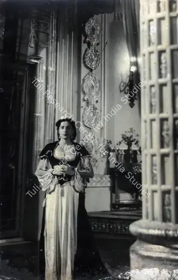 Naik, Saju (Cinematographer), Amber, 1952 | Photographic Still | CinemaEducation | 00883881