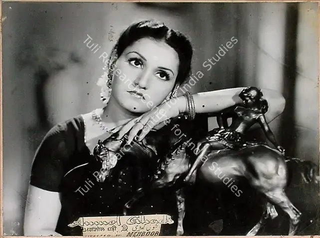 Irani, Faredoon A. (Cinematographer), Anmol Ghadi, 1946 | Lobby Card | CinemaEducation | 00809406