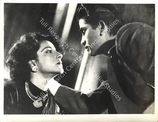Reddy, V.N. (Cinematographer), Aag, 1948 | Photographic Still | CinemaEducation | 00889219