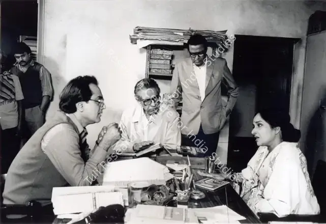 Ghosh, Nemai (Still Photographer), Ganashatru, 1990 | Working Still | CinemaEducation | 00891560