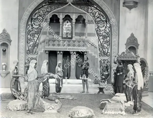 Irani, Rustom B. (Cinematographer), Gul Sanovar, 1934 | Photographic Still | CinemaEducation | 00885378