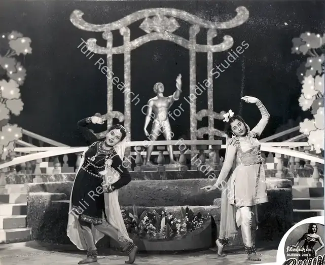 Bose, Hiren (Director), Ghungroo, 1952 | Photographic Still | CinemaEducation | 00885309