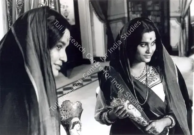 Roy, Soumendu (Cinematographer), Ghare Baire, 1985 | Photographic Still | CinemaEducation | 00891165