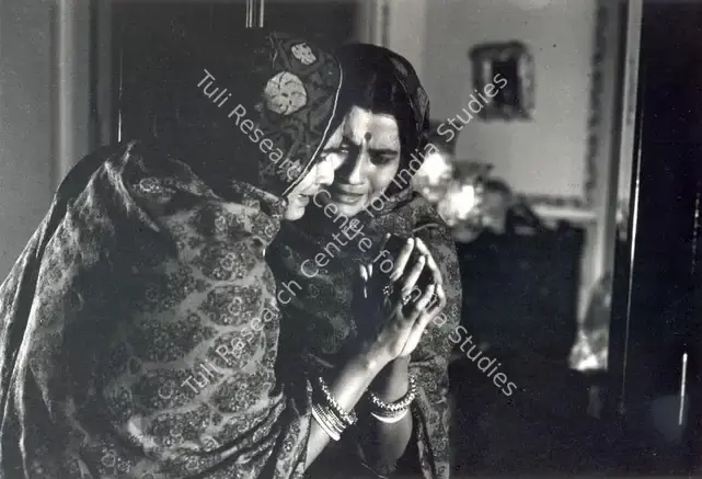 Roy, Soumendu (Cinematographer), Ghare Baire, 1985 | Photographic Still | CinemaEducation | 00891172