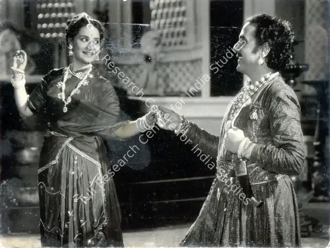 Pawar, G.P. (Director), Ratnamanjari, 1955 | Photographic Still | CinemaEducation | 00887579