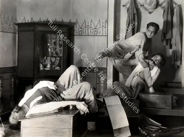 Gidwani, Moti B. (Director), Niti Vijay, 1932 | Photographic Still | CinemaEducation | 00886728