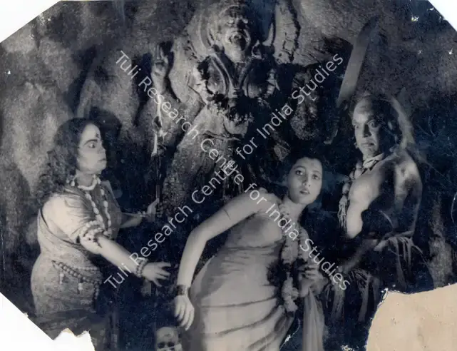 Neelkanth, M. (Director), Malti Madhav, 1951 | Photographic Still | CinemaEducation | 00886199
