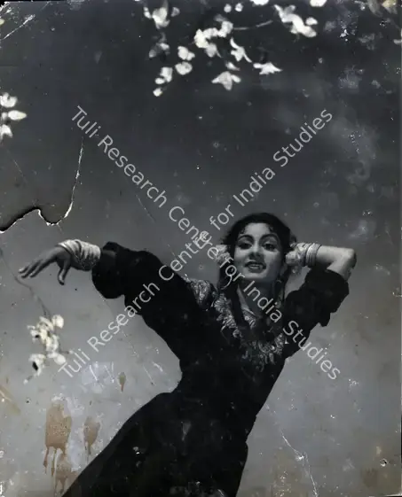 Mistry, Jal (Cinematographer), Barsaat, 1949 | Photographic Still | CinemaEducation | 00884301