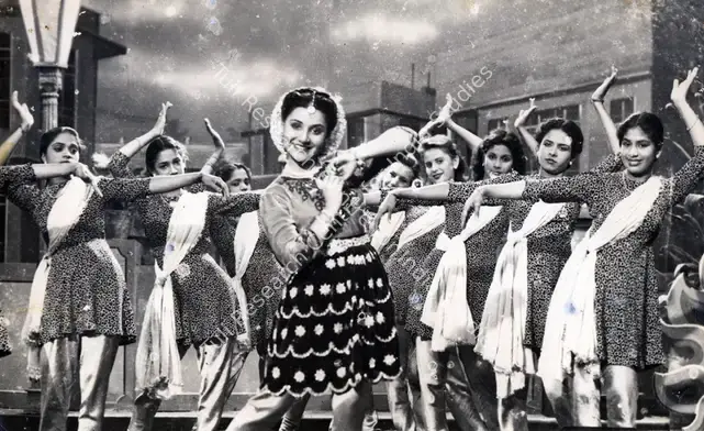 Rawail, H.S. (Director), Sagai, 1951 | Photographic Still | CinemaEducation | 00887789