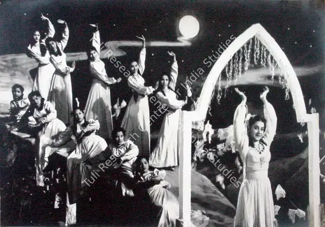Masud, M. (Producer), Mehfil, 1957 | Photographic Still | CinemaEducation | 00886268