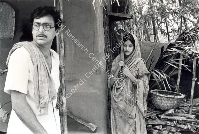 Roy, Soumendu (Cinematographer), Ashani Sanket, 1973 | Photographic Still | CinemaEducation | 00891032