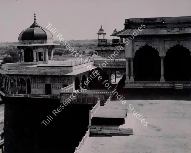Unknown (Photographer). Agra Fort, Agra - From the album 'India Ceylon and Egypt 1901-1902'. Photographic print pasted on mount, 1901-1902 | Antiquarian Photograph | Photography | 00115455