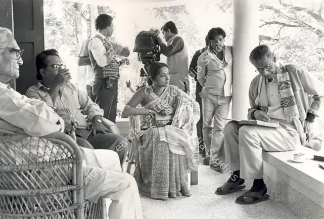 Ghosh, Nemai (Still Photographer), Agantuk, 1991 | Working Still | CinemaEducation | 00891528