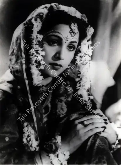 Reddy, V.N. (Cinematographer), Aag, 1948 | Photographic Still | CinemaEducation | 00883683
